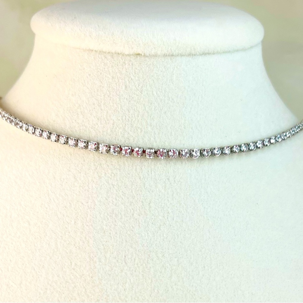 Sterling Silver/925 Silver Filled CZ Choker Necklace. Chain: 45cm  (Adjustable)